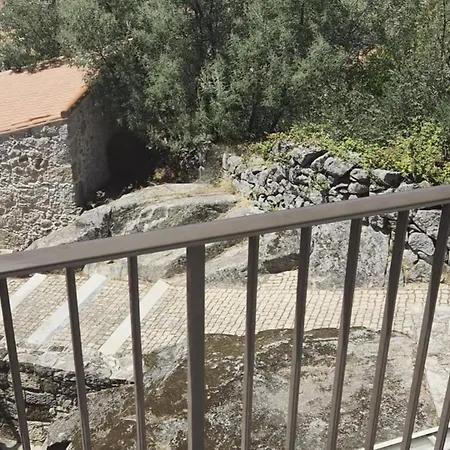 Δωμάτια σε οικογενειακή κατοικία Casa Do Castelo *